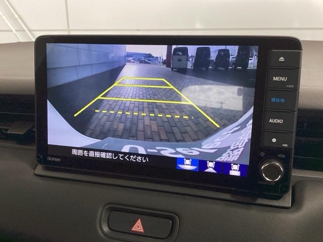 ヴェゼル ｅ：ＨＥＶＺ　ＨＳＥＮＳＩＮＧ最長５年保証ワンオ－ナ－ナビ　盗難防止装置　１オーナー　Ｒカメラ　記録簿　フルセグテレビ　スマ－トキ－　ＥＴＣ車載器　アクティブクルーズ　サイドエアバッグ　ナビＴＶ　フルオートエアコン（7枚目）
