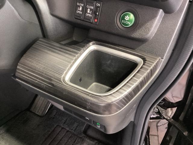 ステップワゴンスパーダ スパーダクールスピリットアドバンスパッケージβ　ＨＳＥＮＳＩＮＧ　１年保証　ワンオ－ナ－　ナビ　ワンオーナー車　ＶＳＡ　ＰＣＳ　ＥＴＣ車載器　ＤＶＤ　地デジ　リアオートエアコン　サイドカーテンエアバック　ＬＥＤヘッド　両側電動ドア　リヤカメラ（24枚目）