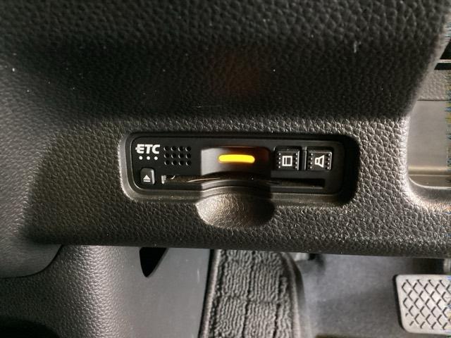 いまや快適なカーライフに欠かせないETCが付いています。