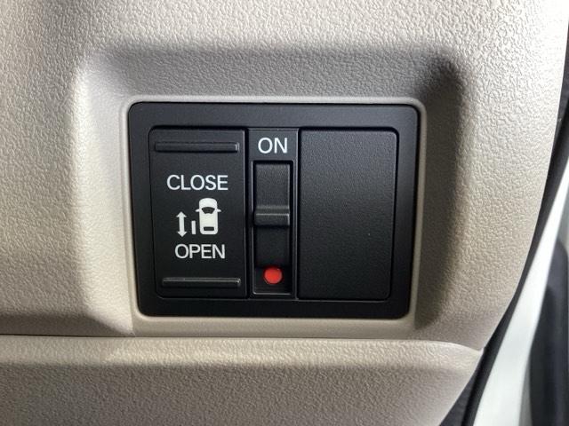 N-BOX ベースグレード H SENSING 新車保証 試乗車 ワンオ-ナ- ナビVXM-245ZFEi TV Rカメラ BTオ-ディオ シ-トヒ-タ- ETC LEDライト VSA クルコン スマ-トキ- 盗難防止装置(12枚目)