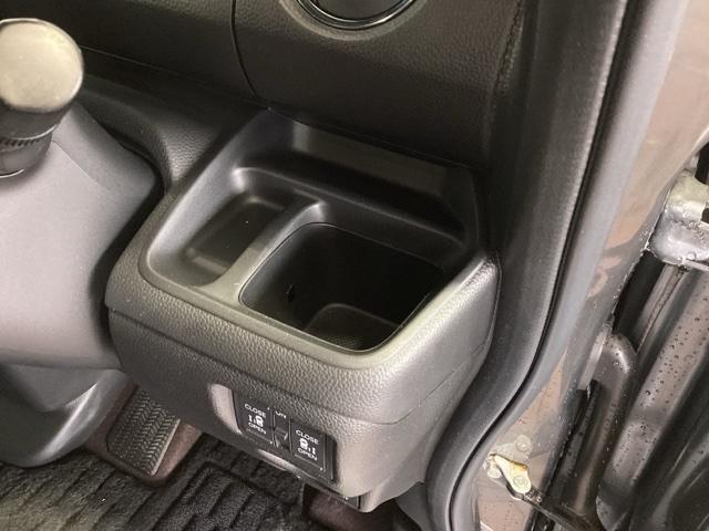 N-BOXカスタム G・Lターボホンダセンシング 最長5年保証 ナビVXM-152VFi TV Rカメラ CD録音 BTオ-ディオ DVD シ-トヒ-タ- ETC LEDライト 両側電動ドア VSA クルコン アルミ スマ-トキ- 盗難防止装置(27枚目)