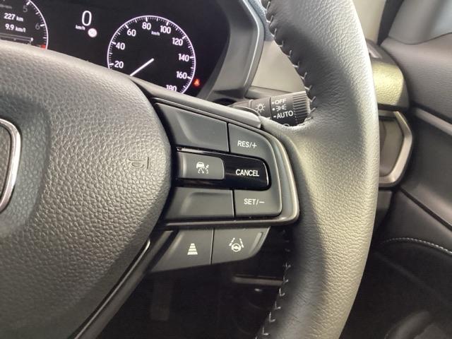 ＷＲ－Ｖ Ｚ　Ｈ　ＳＥＮＳＩＮＧ　新車保証　試乗車　ワンオ－ナ－　Ｒカメラ　ＢＴオ－ディオ　ドラレコ　ＥＴＣ　ＬＥＤライト　ＶＳＡ　クルコン　アルミ　スマ－トキ－　スペアキ－　盗難防止装置　整備記録簿　Ｗエアバッグ（10枚目）