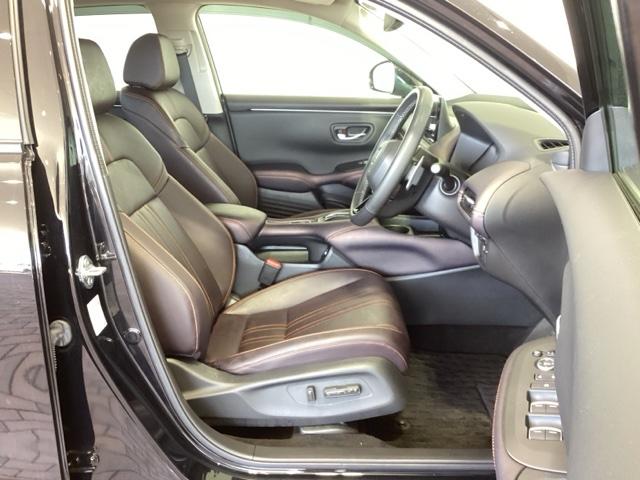 ZR-V e:HEVZ H SENSING 革シ-ト 新車保証 試乗車 ワンオ-ナ- TV Rカメラ マルチビュ- BTオ-ディオ ドラレコ ETC LEDライト VSA シ-トヒ-タ- 電動シ-ト クルコン スマ-トキ-(17枚目)