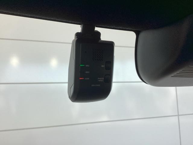 N-BOXカスタム ターボ H SENSING 新車保証 試乗車 ワンオ-ナ- ナビVXM-245ZFEi TV Rカメラ BTオ-ディオ ドラレコ シ-トヒ-タ- ETC LEDライト 両側電動ドア VSA クルコン アルミ(12枚目)