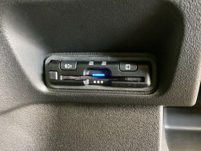 N-BOXカスタム ターボ H SENSING 新車保証 試乗車 ワンオ-ナ- ナビVXM-245ZFEi TV Rカメラ BTオ-ディオ ドラレコ シ-トヒ-タ- ETC LEDライト 両側電動ドア VSA クルコン アルミ(14枚目)