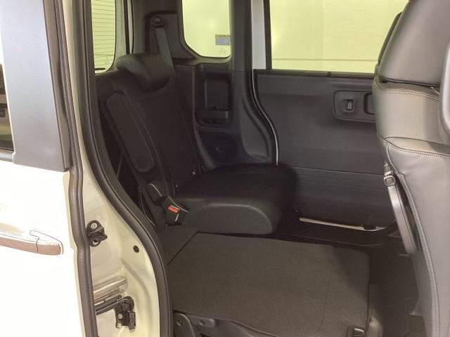 N-BOXカスタム ターボ H SENSING 新車保証 試乗車 ワンオ-ナ- ナビVXM-245ZFEi TV Rカメラ BTオ-ディオ ドラレコ シ-トヒ-タ- ETC LEDライト 両側電動ドア VSA クルコン アルミ(32枚目)