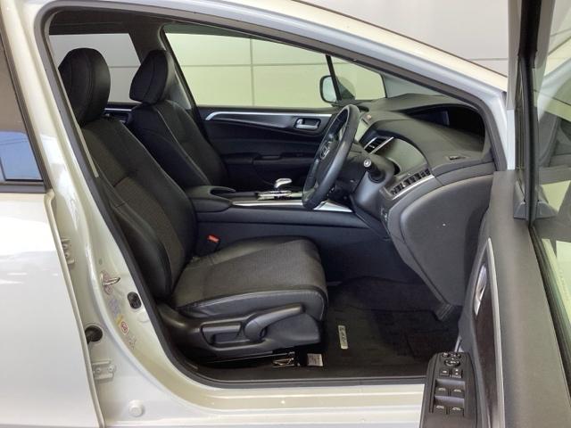 ジェイド ハイブリッドＸ　Ｈ　ＳＥＮＳＩＮＧ　１年保証　ワンオ－ナ－　純正ナビ　ＴＶ　Ｒカメラ　ＢＴオ－ディオ　ＤＶＤ　ＥＴＣ　ＬＥＤライト　ＶＳＡ　クルコン　アルミ　スマ－トキ－　盗難防止装置　整備記録簿　ＡＡＣ　スペアキ－（17枚目）