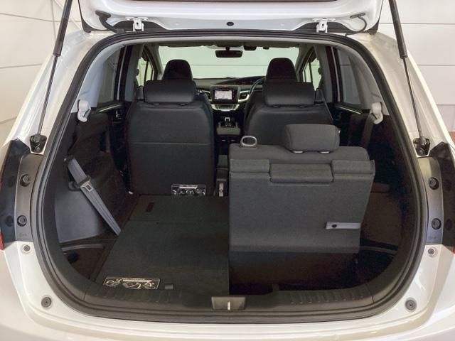 ジェイド ハイブリッドＸ　Ｈ　ＳＥＮＳＩＮＧ　１年保証　ワンオ－ナ－　純正ナビ　ＴＶ　Ｒカメラ　ＢＴオ－ディオ　ＤＶＤ　ＥＴＣ　ＬＥＤライト　ＶＳＡ　クルコン　アルミ　スマ－トキ－　盗難防止装置　整備記録簿　ＡＡＣ　スペアキ－（33枚目）