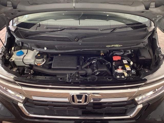 専門業者にて内外装のクリーニングを実施しております！