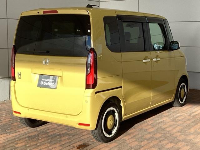 専門業者にて内外装のクリーニングを実施しております！