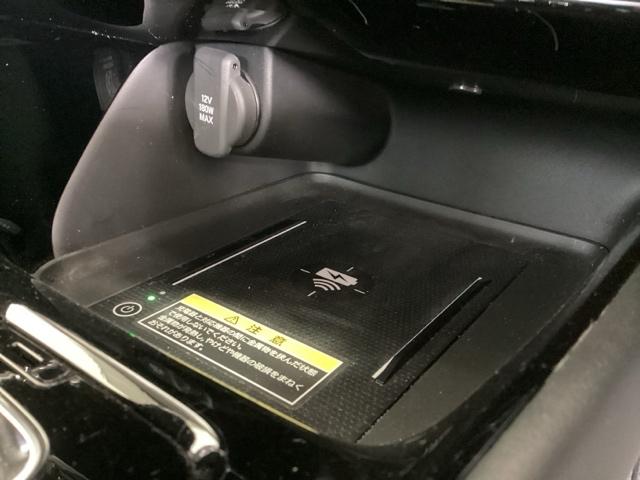 専門業者にて内外装のクリーニングを実施しております！