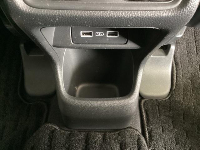 豊富に在庫を取り揃えています。軽自動車からミニバン、セダン、ＳＵＶ、話題のハイブリッド車などなど続々入荷中です！