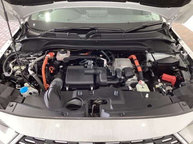 専門業者にて内外装のクリーニングを実施しております！