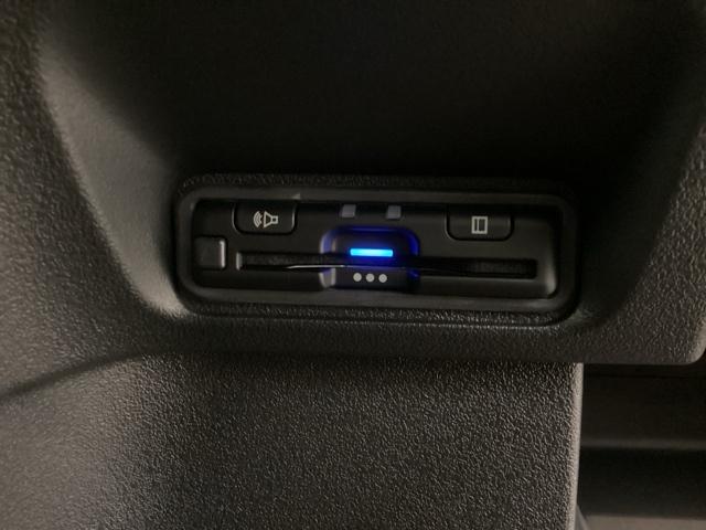 N-BOXカスタム ベースグレード H SENSING 新車保証 試乗車 ワンオ-ナ- ナビVXM-245ZFEi TV Rカメラ BTオ-ディオ シ-トヒ-タ- ETC LEDライト VSA クルコン アルミ スマ-トキ- AAC(13枚目)