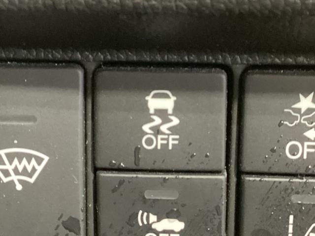 フィットハイブリッド Ｓホンダセンシング　１年保証　ワンオ－ナ－　ナビＶＸＭ－１８５ＶＦＥｉ　ＴＶ　Ｒカメラ　ＣＤ録音　ＢＴオ－ディオ　ＤＶＤ　ＥＴＣ　ＬＥＤライト　ＶＳＡ　クルコン　スマ－トキ－　スペアキ－　盗難防止装置　整備記録簿　ＡＡＣ（12枚目）