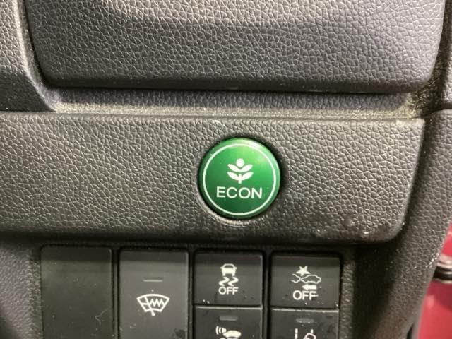 フィットハイブリッド Ｓホンダセンシング　１年保証　ワンオ－ナ－　ナビＶＸＭ－１８５ＶＦＥｉ　ＴＶ　Ｒカメラ　ＣＤ録音　ＢＴオ－ディオ　ＤＶＤ　ＥＴＣ　ＬＥＤライト　ＶＳＡ　クルコン　スマ－トキ－　スペアキ－　盗難防止装置　整備記録簿　ＡＡＣ（14枚目）