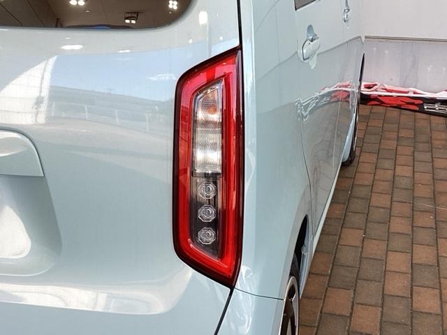 ���Ǝ҂ɂē��O���̃N���[�j���O�����{���Ă���܂��I