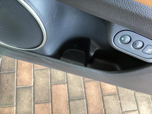 ハイブリッドZ・ホンダセンシング 1年保証 ナビ フルセグ Rカメラ DVD ETC AAC 盗難防止システム ETC車載器 サイドエアバック Aクルーズ Bモニター シートH スマートキー&プッシュスタート キーフリー アルミ(25枚目)
