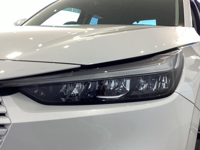 ヴェゼル e:HEVZ 禁煙車 試乗車 純正ナビ 衝突軽減ブレーキ 電動テールゲート 新車保証 踏み間違い防止 車線逸脱警報 ドライブレコーダー(7枚目)