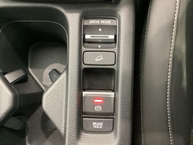 ヴェゼル e:HEVZ 禁煙車 試乗車 純正ナビ 衝突軽減ブレーキ 電動テールゲート 新車保証 踏み間違い防止 車線逸脱警報 ドライブレコーダー(31枚目)