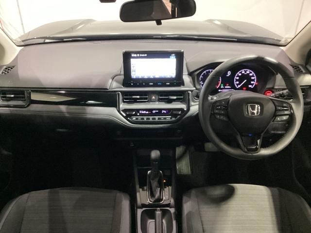 WR-V Zブラックスタイル HSENSING新車保証試乗車ワンオ-ナ- Rカメラ LEDヘッドランプ フルセグTV 盗難防止システム 衝突被害軽減システム スマートキー USB(8枚目)