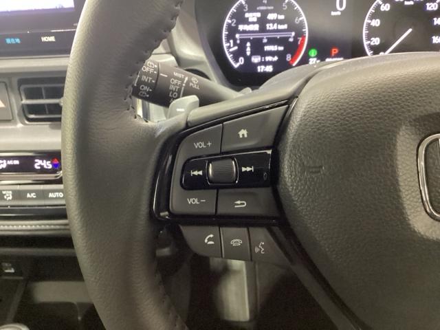 WR-V Zブラックスタイル HSENSING新車保証試乗車ワンオ-ナ- Rカメラ LEDヘッドランプ フルセグTV 盗難防止システム 衝突被害軽減システム スマートキー USB(9枚目)