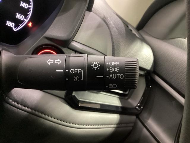 WR-V Zブラックスタイル HSENSING新車保証試乗車ワンオ-ナ- Rカメラ LEDヘッドランプ フルセグTV 盗難防止システム 衝突被害軽減システム スマートキー USB(11枚目)