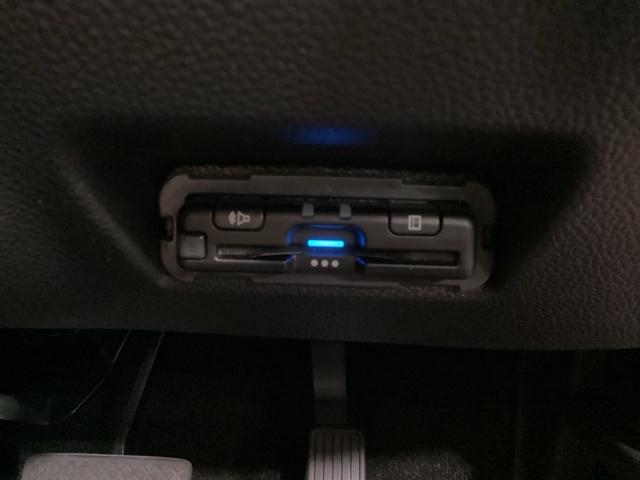 WR-V Zブラックスタイル HSENSING新車保証試乗車ワンオ-ナ- Rカメラ LEDヘッドランプ フルセグTV 盗難防止システム 衝突被害軽減システム スマートキー USB(12枚目)