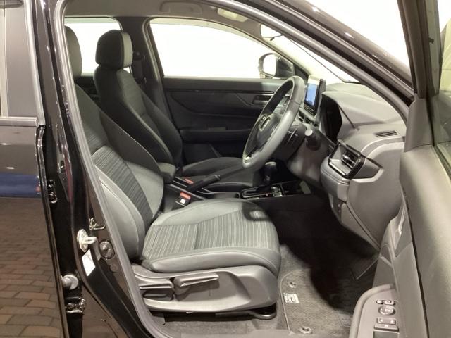 WR-V Zブラックスタイル HSENSING新車保証試乗車ワンオ-ナ- Rカメラ LEDヘッドランプ フルセグTV 盗難防止システム 衝突被害軽減システム スマートキー USB(16枚目)