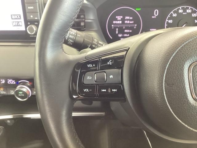 ヴェゼル ｅ：ＨＥＶＺ　ＨＳＥＮＳＩＮＧ最長５年保証ワンオ－ナ－　衝突回避支援ブレーキ機能　１オナ　スマキ　Ｐトランク　フルオートエアコン　エアバッグ　両席エアバック　Ｒカメ　記録簿付　パワーウィンドウ　ＬＥＤランプ　ＵＳＢ（9枚目）