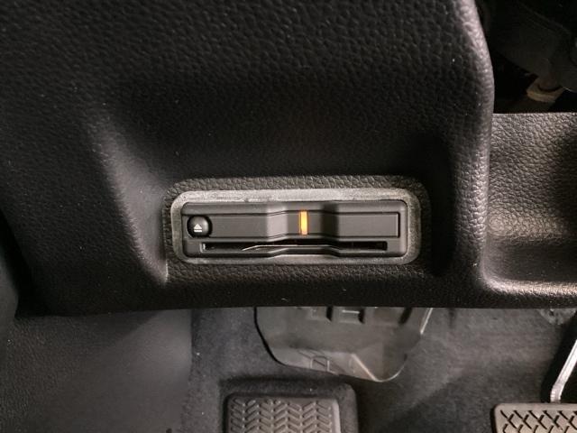 ヴェゼル ｅ：ＨＥＶＺ　ＨＳＥＮＳＩＮＧ最長５年保証ワンオ－ナ－　衝突回避支援ブレーキ機能　１オナ　スマキ　Ｐトランク　フルオートエアコン　エアバッグ　両席エアバック　Ｒカメ　記録簿付　パワーウィンドウ　ＬＥＤランプ　ＵＳＢ（11枚目）