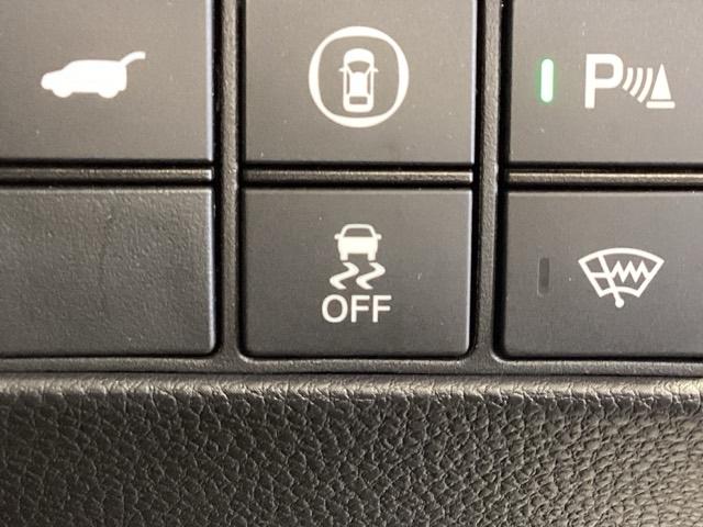 ヴェゼル ｅ：ＨＥＶＺ　ＨＳＥＮＳＩＮＧ最長５年保証ワンオ－ナ－　衝突回避支援ブレーキ機能　１オナ　スマキ　Ｐトランク　フルオートエアコン　エアバッグ　両席エアバック　Ｒカメ　記録簿付　パワーウィンドウ　ＬＥＤランプ　ＵＳＢ（12枚目）