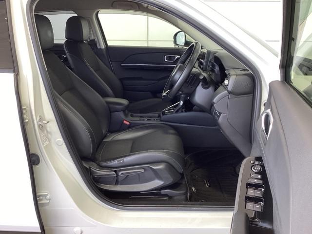 ヴェゼル ｅ：ＨＥＶＺ　ＨＳＥＮＳＩＮＧ最長５年保証ワンオ－ナ－　衝突回避支援ブレーキ機能　１オナ　スマキ　Ｐトランク　フルオートエアコン　エアバッグ　両席エアバック　Ｒカメ　記録簿付　パワーウィンドウ　ＬＥＤランプ　ＵＳＢ（16枚目）