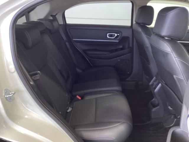 ヴェゼル ｅ：ＨＥＶＺ　ＨＳＥＮＳＩＮＧ最長５年保証ワンオ－ナ－　衝突回避支援ブレーキ機能　１オナ　スマキ　Ｐトランク　フルオートエアコン　エアバッグ　両席エアバック　Ｒカメ　記録簿付　パワーウィンドウ　ＬＥＤランプ　ＵＳＢ（17枚目）