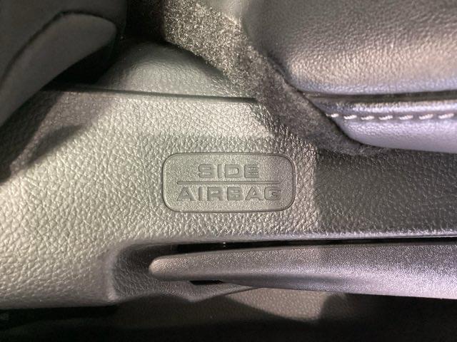 ヴェゼル ｅ：ＨＥＶＺ　ＨＳＥＮＳＩＮＧ最長５年保証ワンオ－ナ－　衝突回避支援ブレーキ機能　１オナ　スマキ　Ｐトランク　フルオートエアコン　エアバッグ　両席エアバック　Ｒカメ　記録簿付　パワーウィンドウ　ＬＥＤランプ　ＵＳＢ（26枚目）