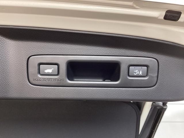 ヴェゼル ｅ：ＨＥＶＺ　ＨＳＥＮＳＩＮＧ最長５年保証ワンオ－ナ－　衝突回避支援ブレーキ機能　１オナ　スマキ　Ｐトランク　フルオートエアコン　エアバッグ　両席エアバック　Ｒカメ　記録簿付　パワーウィンドウ　ＬＥＤランプ　ＵＳＢ（28枚目）