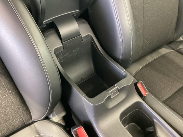 ヴェゼル ｅ：ＨＥＶＺ　ＨＳＥＮＳＩＮＧ最長５年保証ワンオ－ナ－　衝突回避支援ブレーキ機能　１オナ　スマキ　Ｐトランク　フルオートエアコン　エアバッグ　両席エアバック　Ｒカメ　記録簿付　パワーウィンドウ　ＬＥＤランプ　ＵＳＢ（29枚目）