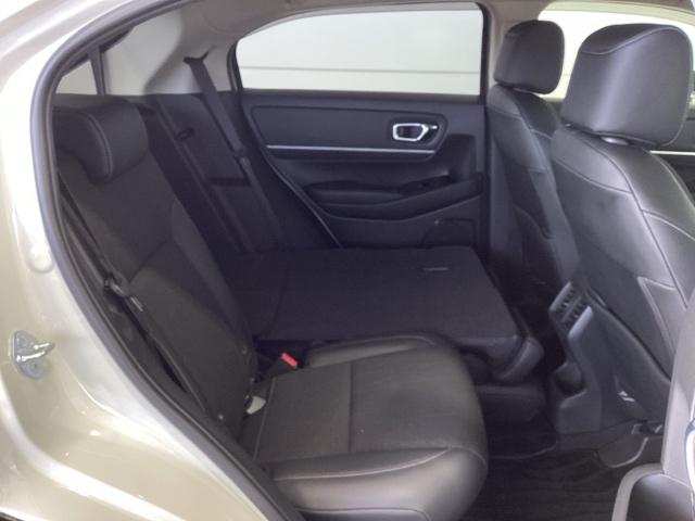 ヴェゼル ｅ：ＨＥＶＺ　ＨＳＥＮＳＩＮＧ最長５年保証ワンオ－ナ－　衝突回避支援ブレーキ機能　１オナ　スマキ　Ｐトランク　フルオートエアコン　エアバッグ　両席エアバック　Ｒカメ　記録簿付　パワーウィンドウ　ＬＥＤランプ　ＵＳＢ（35枚目）