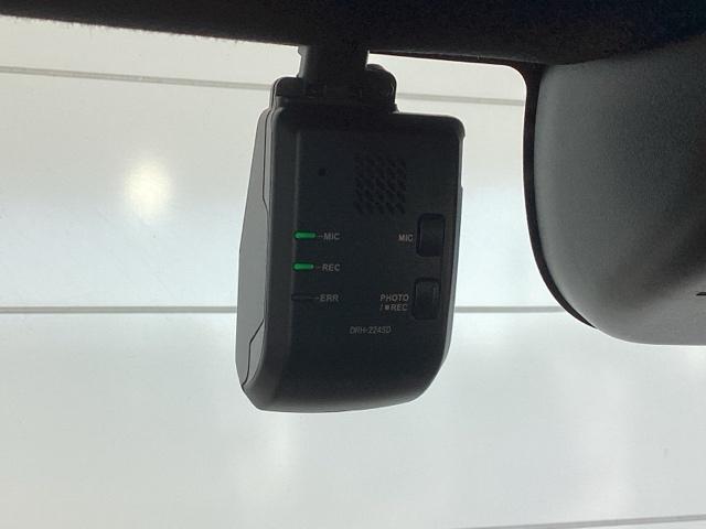 万が一の事故のときもドライブレコーダーがあると安心です。ご利用になる場合は個人情報保護の観点より新品の対応ＳＤカードをお求め下さい。