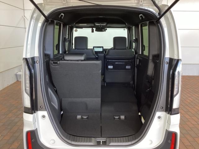 豊富に在庫を取り揃えています。軽自動車からミニバン、セダン、ＳＵＶ、話題のハイブリッド車などなど続々入荷中です！