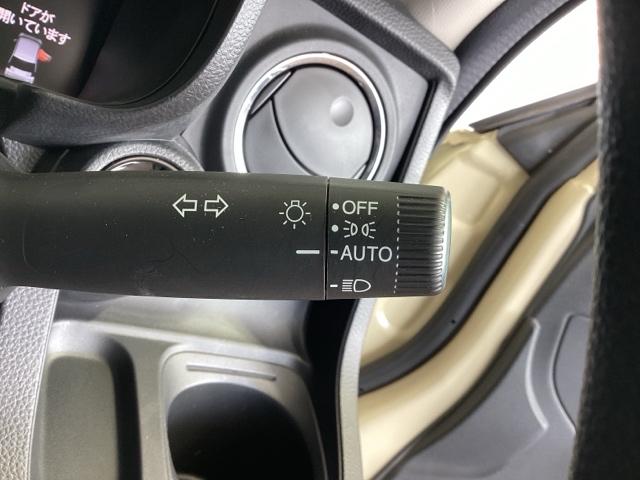 便利なオートライト付です。