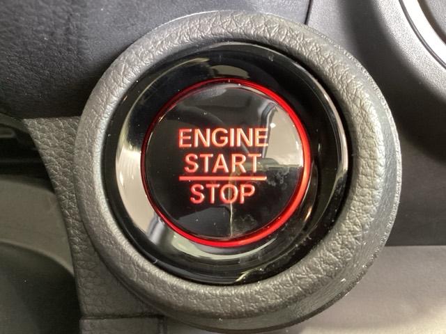 ワンプッシュでエンジンのスタート、ストップが出来て便利です。