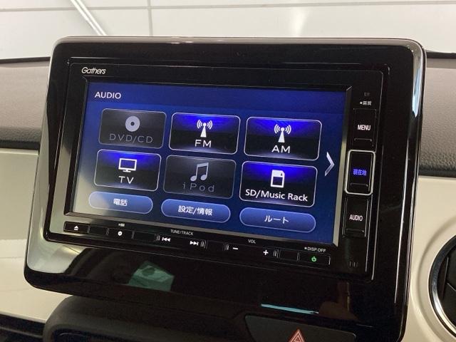 専門業者にて内外装のクリーニングを実施しております！