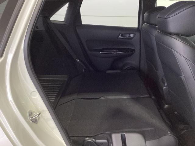 専門業者にて内外装のクリーニングを実施しております！