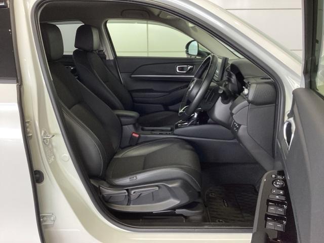 ヴェゼル ｅ：ＨＥＶＺ　Ｈ　ＳＥＮＳＩＮＧ　最長５年保証　ワンオ－ナ－　ナビＬＸＭ－２３２ＶＦＥｉ　ＴＶ　Ｒカメラ　ＢＴオ－ディオ　ＤＶＤ　ＥＴＣ　ＬＥＤライト　ＶＳＡ　シ－トヒ－タ－　クルコン　アルミ　スマ－トキ－　ＡＡＣ（17枚目）