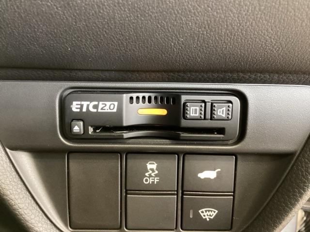 ZR-V e:HEVZ特別仕様車ブラックスタイル 革シ-ト H SENSING 新車保証 試乗車 ワンオ-ナ- 純正ナビ TV Rカメラ マルチビュ- BTオ-ディオ ETC LEDライト VSA シ-トヒ-タ- 電動シ-ト アルミ スマ-トキ-(12枚目)