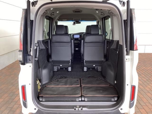 ステップワゴンスパーダ スパーダクールスピリットアドバンスパッケージβ　Ｈ　ＳＥＮＳＩＮＧ　１年保証　ワンオ－ナ－　ナビ　ＴＶ　Ｒカメラ　ＣＤ録音　ＢＴオ－ディオ　ＤＶＤ　ＥＴＣ　ＬＥＤライト　両側電動ドア　ＶＳＡ　シ－トヒ－タ－　クルコン　アルミ　スマ－トキ－　ＡＡＣ（19枚目）