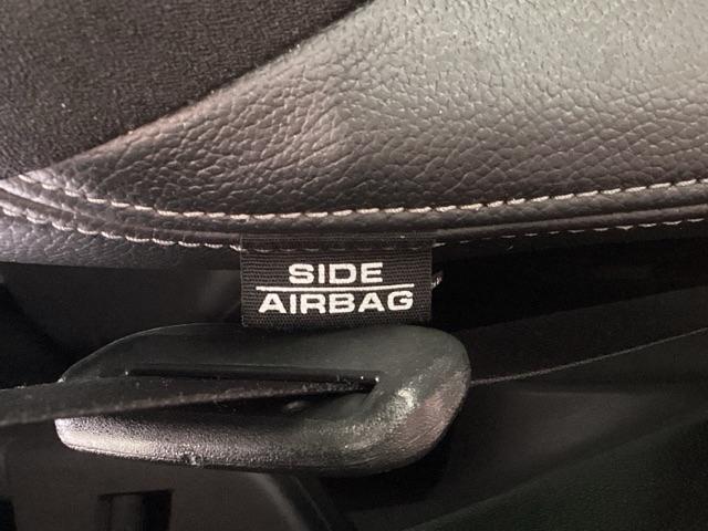 フィットハイブリッド Ｌホンダセンシング　１年保証　ナビ　ＶＸＭ－１７４ＶＦｉ　ＴＶ　Ｒカメラ　ＣＤ録音　ＢＴオ－ディオ　ＤＶＤ　ＥＴＣ　ＬＥＤライト　ＶＳＡ　クルコン　アルミ　スマ－トキ－　盗難防止装置　整備記録簿　ＡＡＣ　スペアキ－　禁煙（25枚目）