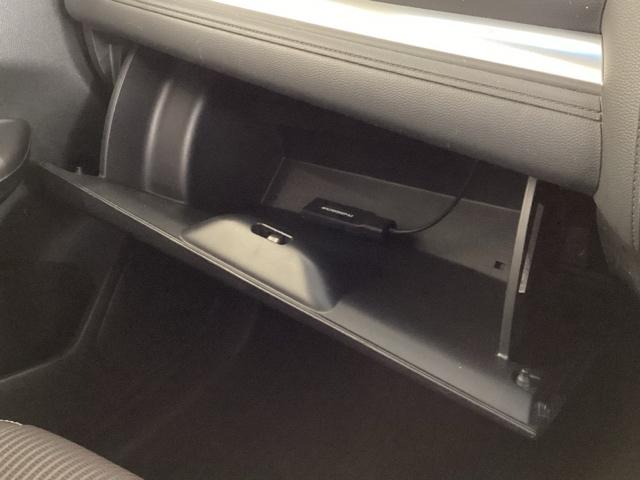 フィットハイブリッド Ｌホンダセンシング　１年保証　ナビ　ＶＸＭ－１７４ＶＦｉ　ＴＶ　Ｒカメラ　ＣＤ録音　ＢＴオ－ディオ　ＤＶＤ　ＥＴＣ　ＬＥＤライト　ＶＳＡ　クルコン　アルミ　スマ－トキ－　盗難防止装置　整備記録簿　ＡＡＣ　スペアキ－　禁煙（29枚目）