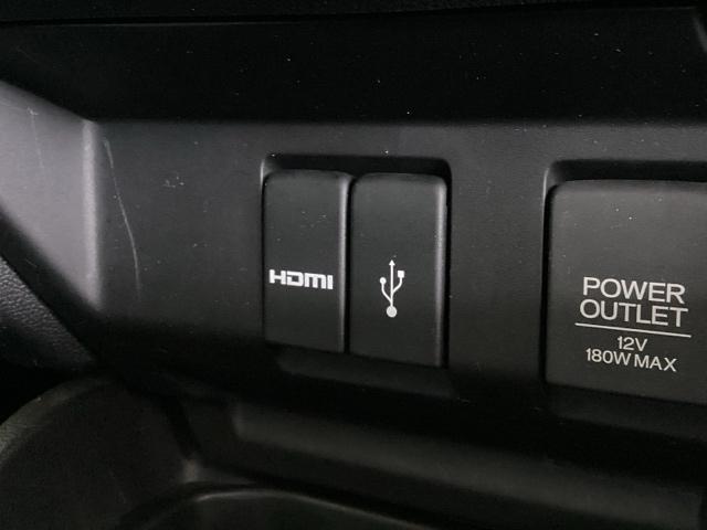 フィットハイブリッド Ｌホンダセンシング　１年保証　ナビ　ＶＸＭ－１７４ＶＦｉ　ＴＶ　Ｒカメラ　ＣＤ録音　ＢＴオ－ディオ　ＤＶＤ　ＥＴＣ　ＬＥＤライト　ＶＳＡ　クルコン　アルミ　スマ－トキ－　盗難防止装置　整備記録簿　ＡＡＣ　スペアキ－　禁煙（30枚目）